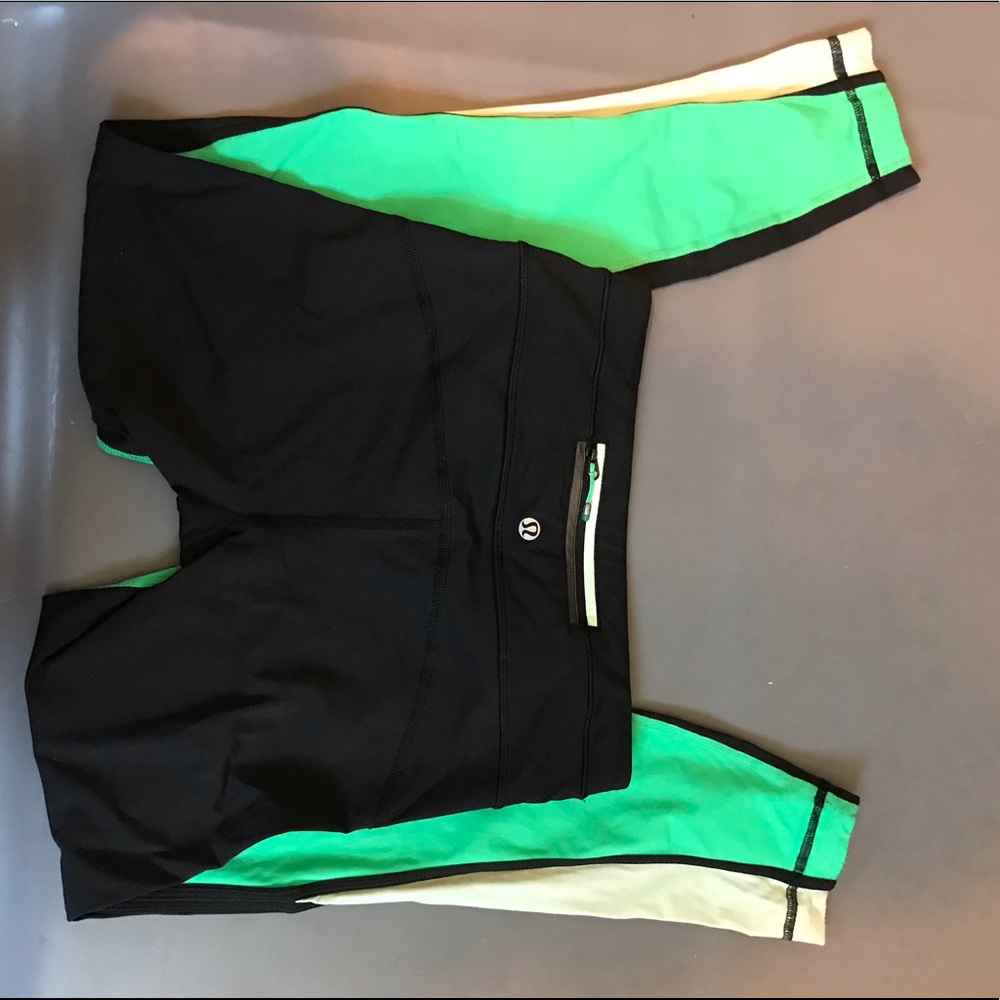 LULULEMON duo-tone workout leggings 💪💚